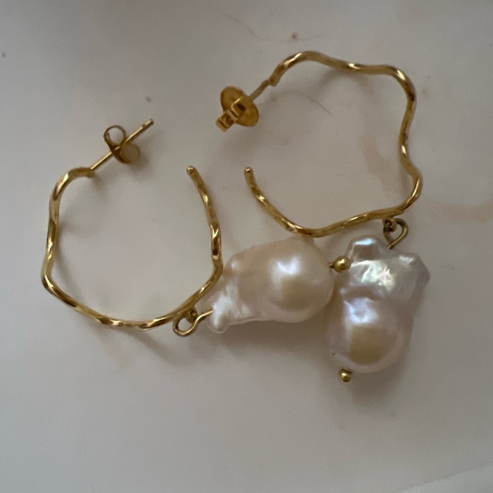 Gold Hoop Earrings with Baroque Pearls